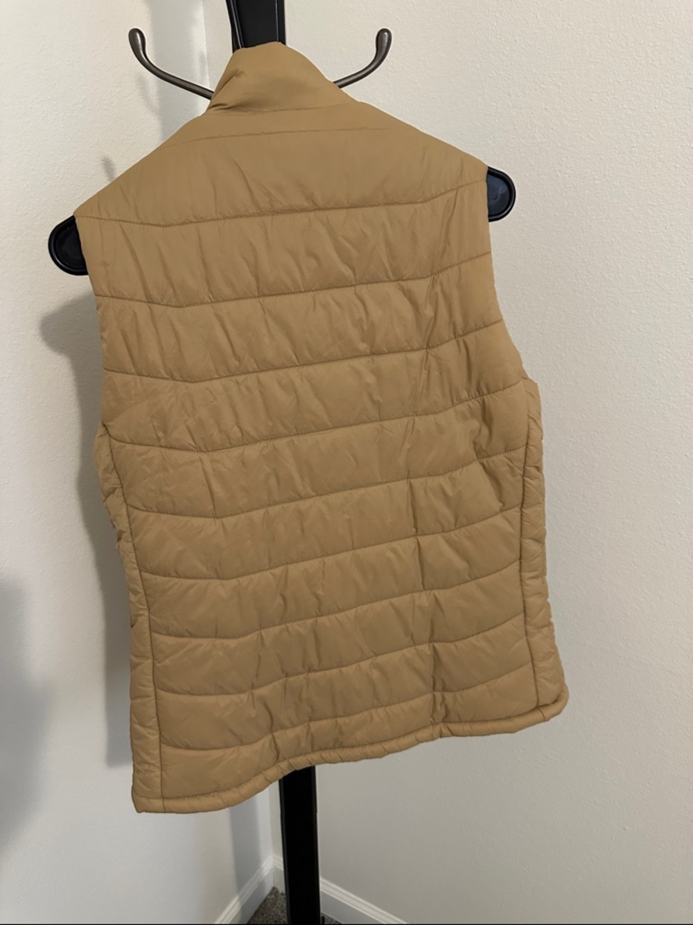 Women's Heated Quilted Puffer Vest in Camel - Picture 2 of 6